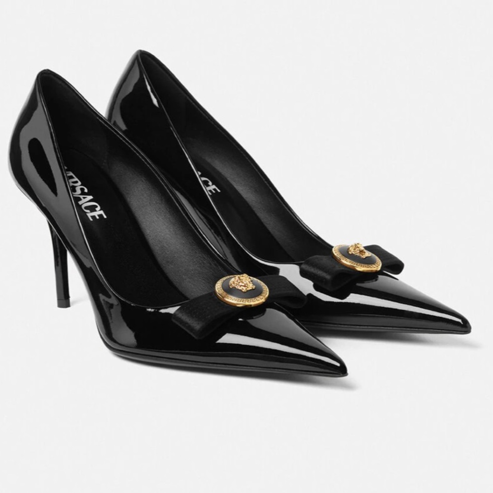 Versace Gianni ribbon Black patent calf leather pump size 38